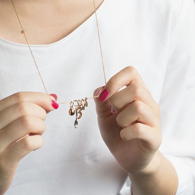 おしゃれな彼女の誕生日に。遊び心のあるdress a dressのアクセサリー