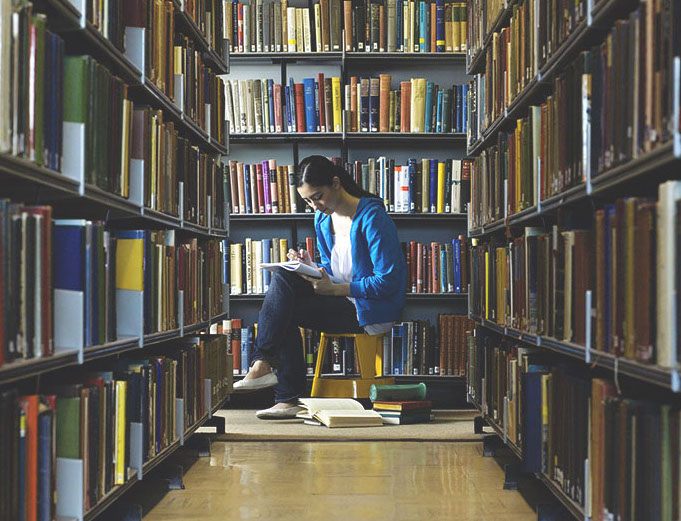 読書家さんがのめり込む。本好きが喜ぶ、おすすめプレゼント15選