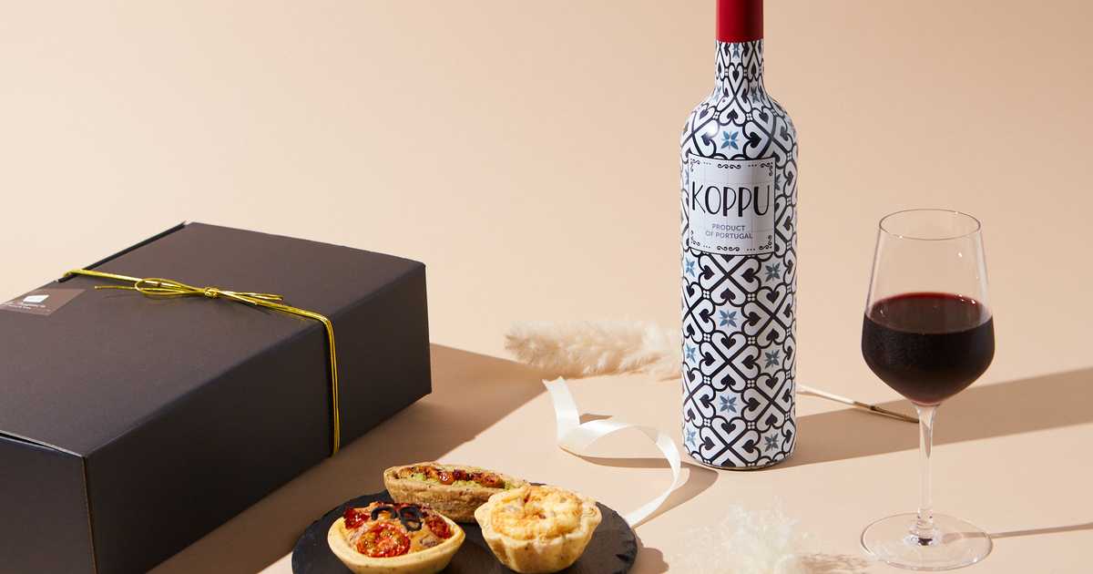 赤ワインとタルト3個のセットのプレゼント・ギフト通販　Anny（アニー）　タルト専門店「ラ・フラガンシア」　Koppu(Rojo)