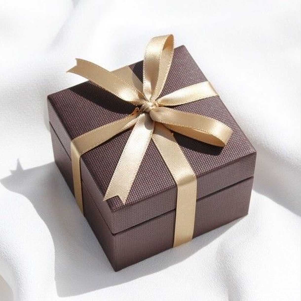 幸せを運ぶピンキーリング