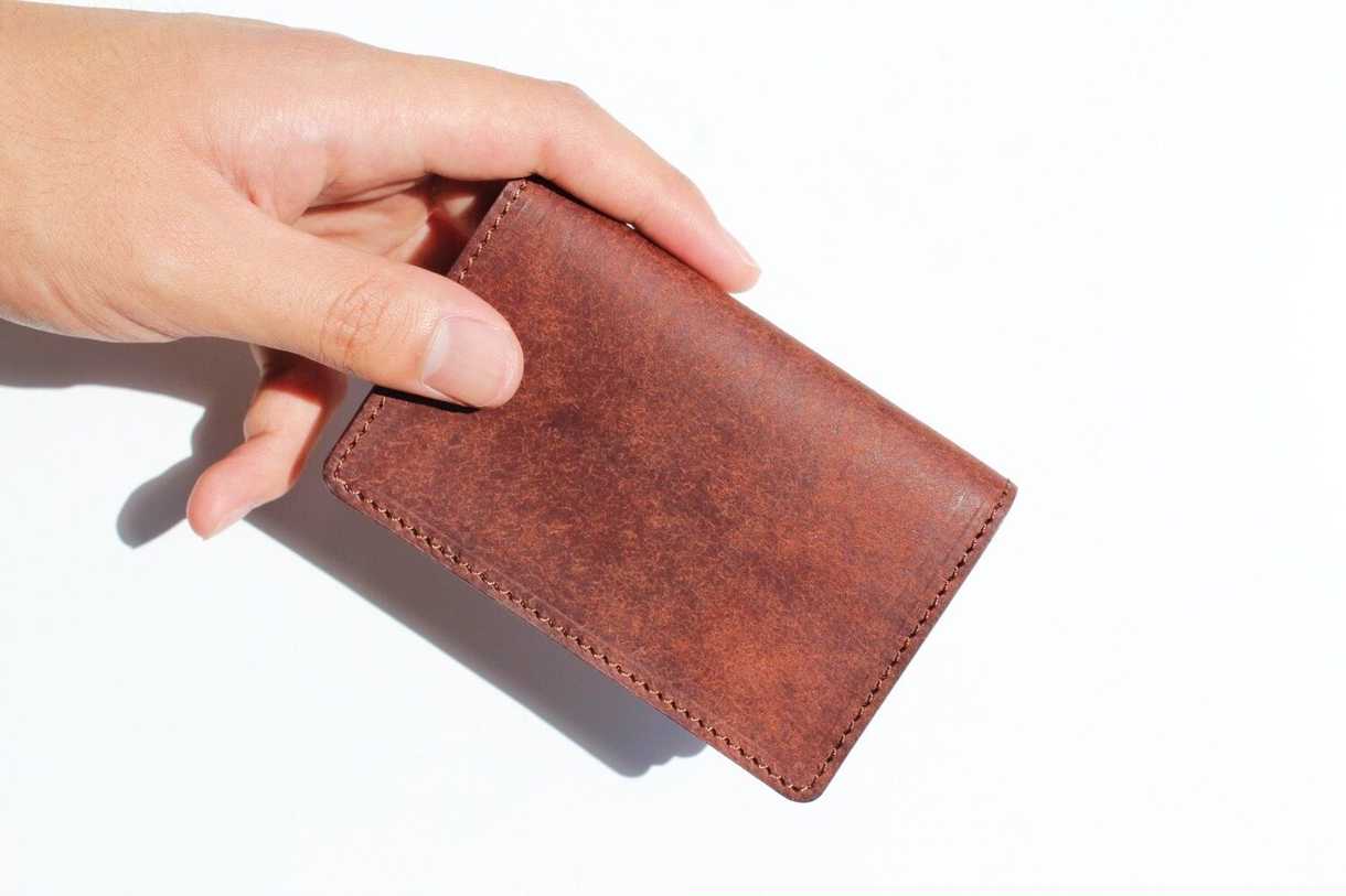 イタリアンレザーの本革名刺入れ