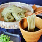 抹茶そば 1袋 2人前 静岡県産抹茶 茶蕎麦 本返しざるそばつゆ付き 乾麺タイプ