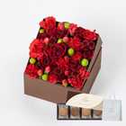 【送料無料】BOXアレンジメントとGODIVAクッキーセット[GODIVAショッパー付き] | ルビー（レッド）