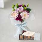 【送料無料】スタンディングブーケとゴディバクッキーセット[GODIVAショッパー付き] | パープル