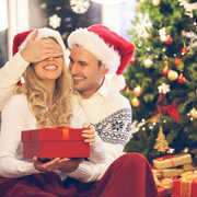 みんなのプレゼント事情を公開！恋人へのクリスマスプレゼントはいくらかける？