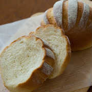 4月12日は「パンの記念日」。パン好きにはたまらない、おいしさ倍増グルメギフト