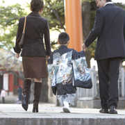 七五三を迎える男の子に。やんちゃ盛りも大満足、楽しく祝えるプレゼント