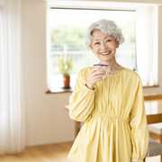 70代女性が喜ぶ誕生日プレゼント36選!人気ランキングや選び方も紹介