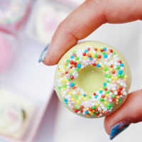 職場へのホワイトデーにおすすめ。女性陣に喜ばれる、お配りギフトとは？