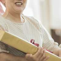 白寿のお祝いにふさわしいプレゼントは?白寿の由来や予算、人気ギフトも厳選