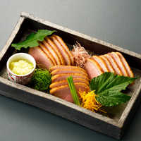 誕生日プレゼントに人気！40代女性が喜ぶ食べ物を大特集