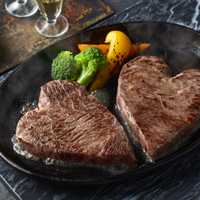 友達の誕生日プレゼントに人気の肉グルメ│話題の品を厳選