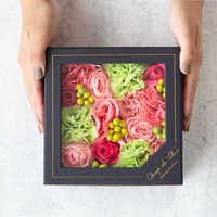 40代女性にコスメをプレゼント！退職祝いに喜ばれる上質なアイテムを厳選