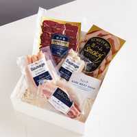 【予算5000円】結婚祝いに贈る肉グルメ15選。高級肉からカタログギフトまで