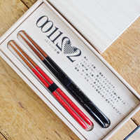 父の還暦祝いに贈る赤いものギフトを厳選。グラスからお酒まで幅広くご紹介