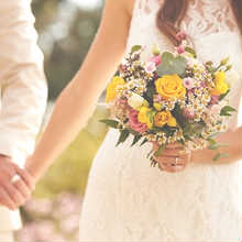 【必見】男性への結婚祝い39選。悩んだときは夫婦で使えるアイテムが吉。
