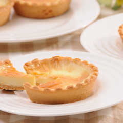 北海道　十勝ブラウンスイス乳焼プリンタルト