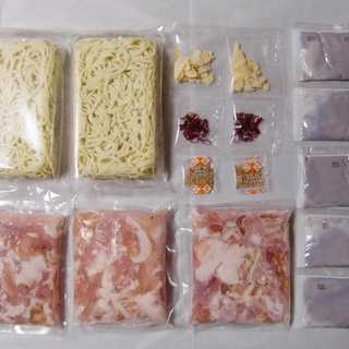 福岡 博多 とんこつもつ鍋 牛もつ肉 100g×3 スープ36g×5