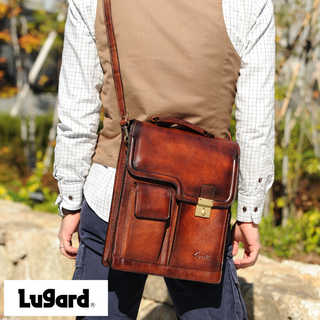 青木鞄 Lugard ショルダーバッグ 縦型 メンズ 本革 シャドー牛革2way G-3  斜めがけ かっこいい A4