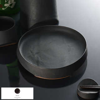 食器 おしゃれ 日本製 日本の歴史 TSUKI 安田瓦 丸皿 プレート 約15cm  日本料理 伝統 和食 料亭 ラッピング 可 歴史好き おすすめ