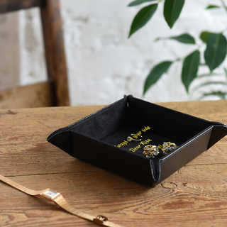 【名入れ】レザーボタントレイ スクエア