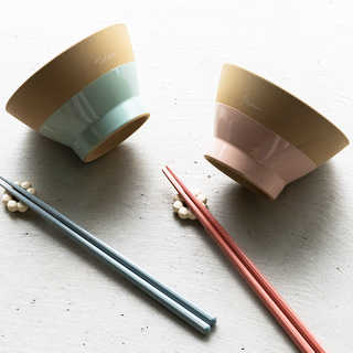 BRUNO 名入れ ペア茶碗（美濃焼） & ペア箸（若狭塗） & 箸置き ギフトセット[食洗機対応]