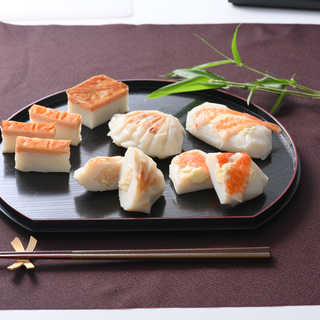 北海道・出塚水産　海鮮かまぼこセット［８個］