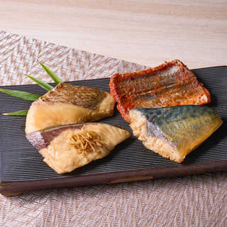 絆屋の旨煮魚詰合せ