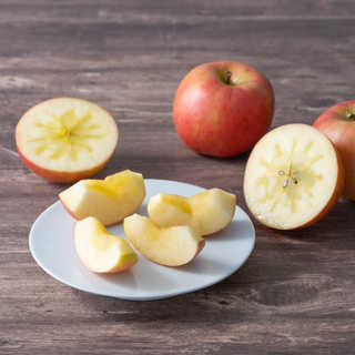 山形県産　高徳（りんご）［２ｋｇ］