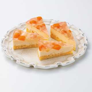 ピーチレアチーズケーキ