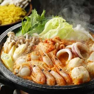 北海道　海鮮キムチ鍋 100g×4 ゆでずわいがに入り