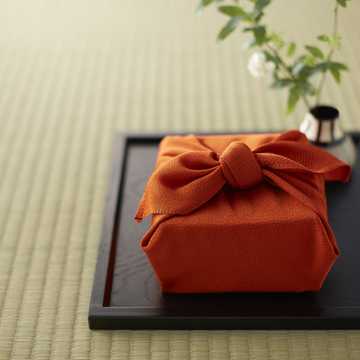【新築祝い】いくらが適切？相手との関係性が決め手！おすすめギフトもご紹介