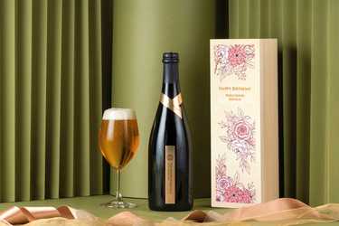 THE GRAND CELEBRATION 名入れ ビール｜花束ブーケ木箱付きの