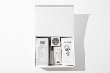VITALMATERIAL AND GIFT BOX SET SQUARE（オーラルケア）のプレゼント