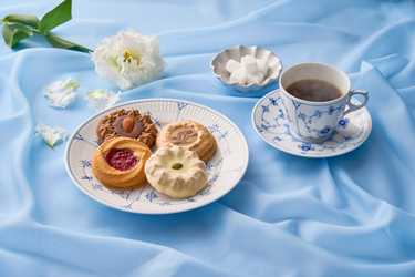 アデリー 4種の焼き菓子＆ロイヤル コペンハーゲン ドリップコーヒー 