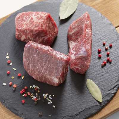 お肉