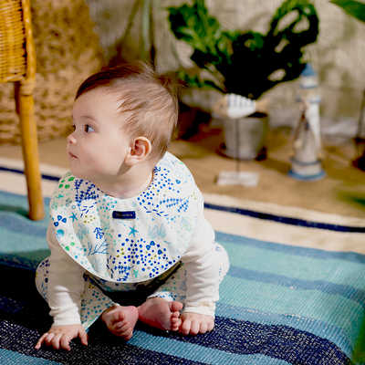 双子の出産祝い】みんなを笑顔にする可愛いベビー服をご紹介