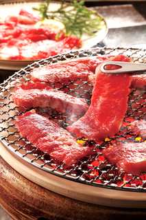 松阪牛 もも・バラ焼肉用