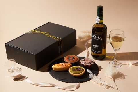 Da Costa White Port 　ポートワインとタルト4個のセット