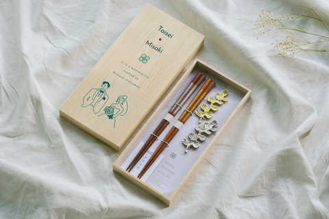 名入れ 若狭塗 夫婦箸 カトラリーレスト&箸置き 桐箱入り ギフトセット