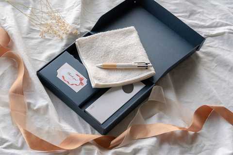 名入れ ジェットストリーム 4&1多機能ペンBAMBOO ＆ 今治タオルハンカチギフトセット