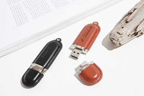 【名入れ】革製USB オーバリット