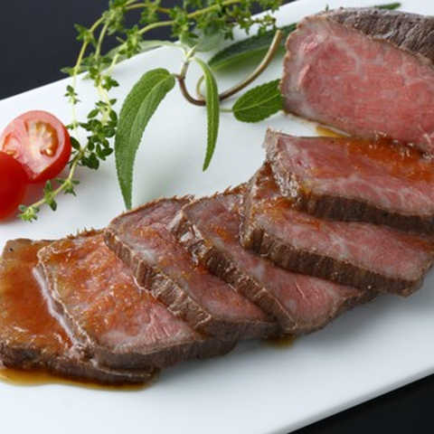 近江牛特選モモ肉のローストビーフブロック150g×2個 ソース付き