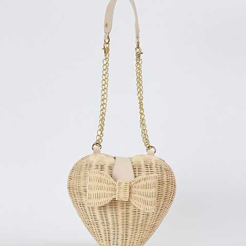 ハートラタンショルダー