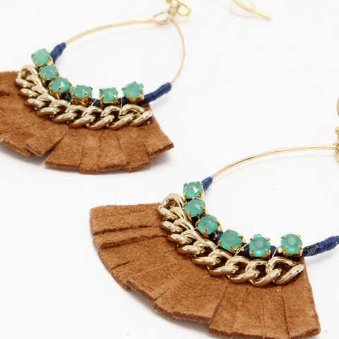 スエードフリンジフープピアス