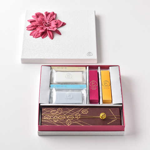 ホワイトデー フラワーBOX M