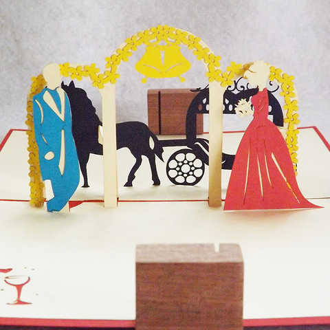 立体ポップアップ グリーティングカード:新郎新婦と馬車　LO-058