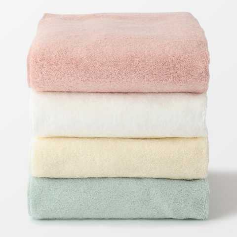 軽やかな甘撚りバスタオル