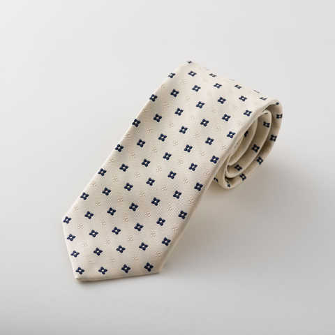 シルクホワイトコモンネクタイ