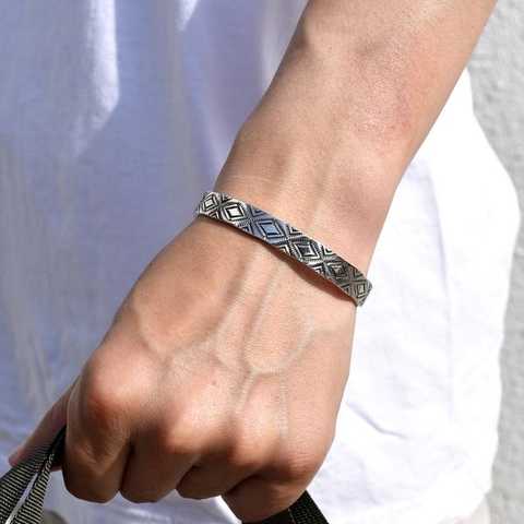 シルバー　モチーフ　バングル２ 